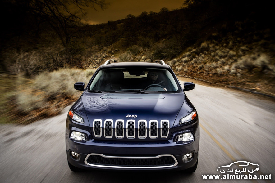 رسمياً جيب شيروكي 2014 بشكلها الجديد كلياً بالصور وبجودة عالية Jeep Cherokee 2014 17